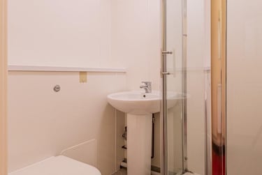 1 bed house, Colum Road, Cathays, Cardiff, CF103EF - Image 12